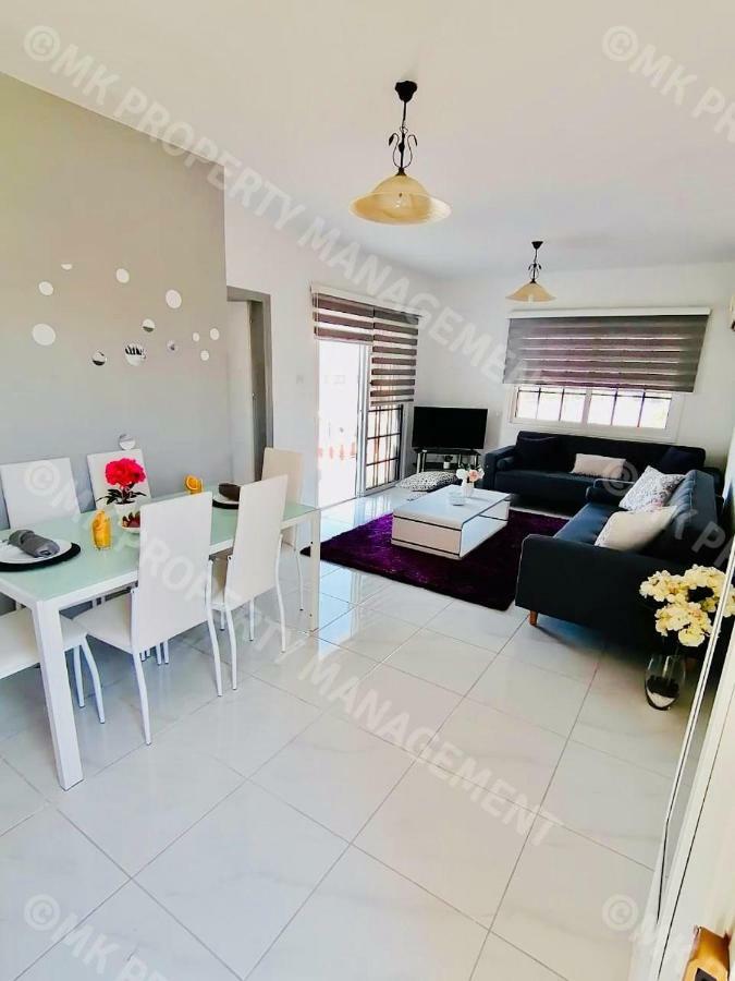 לרנקה Lysia Sea-View Apartment מראה חיצוני תמונה